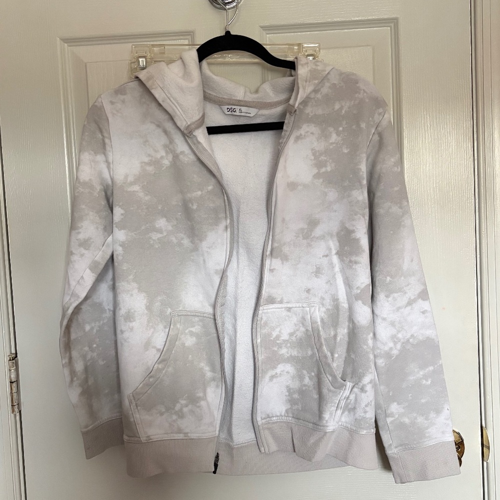 ☁️ DSG Gray Tie-Dye Zip-Up Hoodie | Size XL